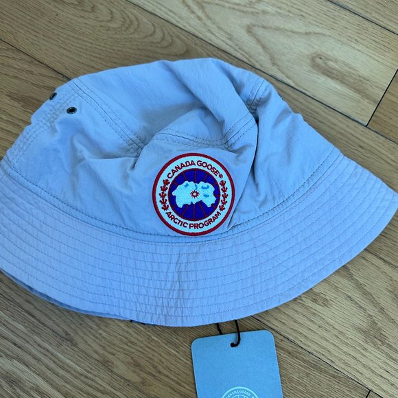 NWT Canada Goose Haven Bucket Hat Reflective Tape Lucent Rose Sz L-XL - Picture 4 of 8